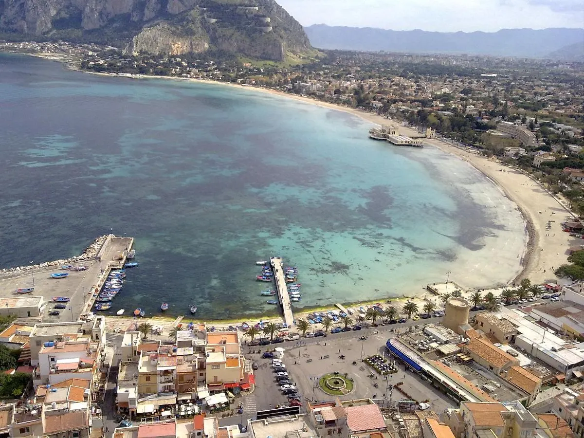 Bed & Breakfast Bed and Breakfast Bella Palermo
