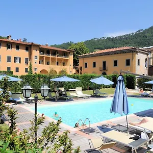 Park Regina - With Air-condition And Pool Italia